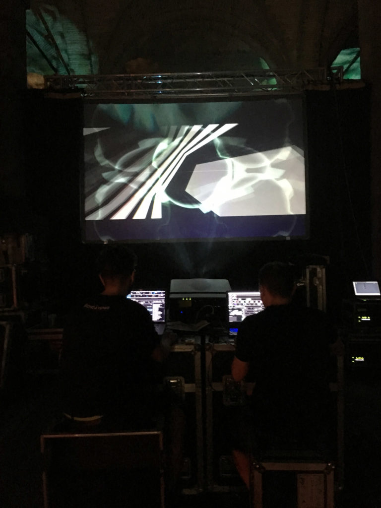 festival eav8 dj set concert creation originale atelier masterclass performance audiovisuelle pluridisciplinaire bordeaux